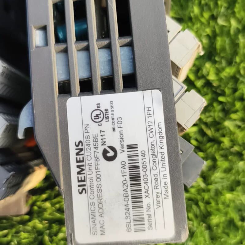 西门子控制单元 6SL3244-0BA20-1PA0,功能正--议价商品