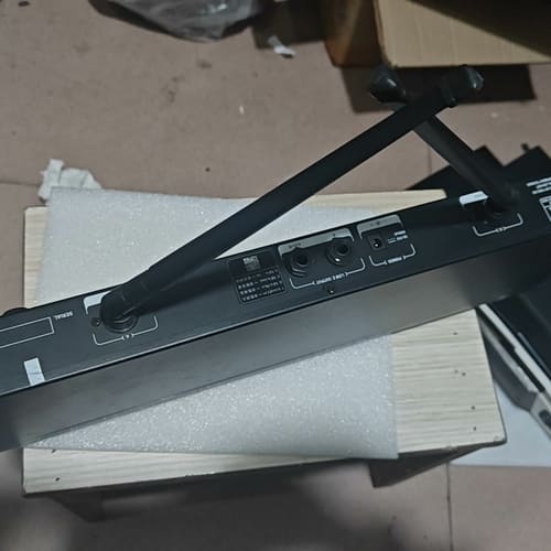 无线话筒接收器一个,成色如图漂亮,包好包邮--议价商品