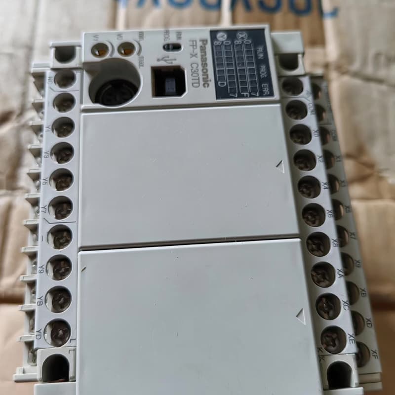 松下AFPX-C30TD模块，拆机实物图数量功能正常，成色很--议价商品