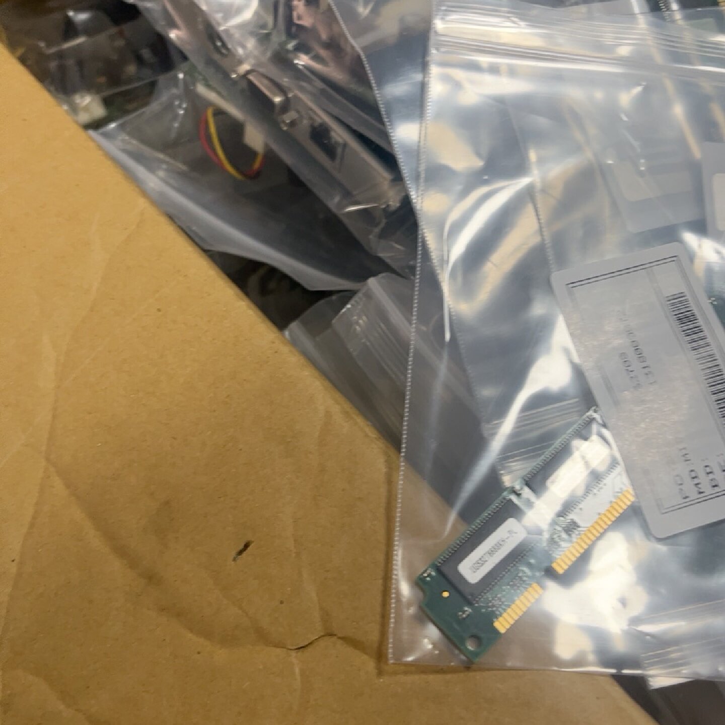 议价--内存条，DDR400 ECC REG，短卡，IBM 73P5