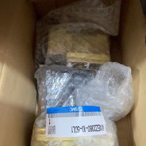 SMC电磁阀VXEZ2360-10-5DL1，全新正品，数量--议价商品
