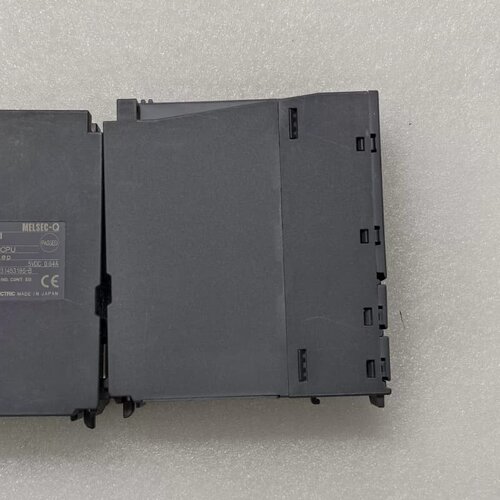 三菱Q06HCPU CPU模块，原装拆机，成色还可以，外观有--议价商品