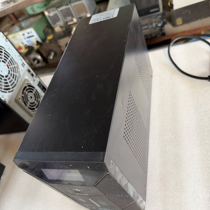 雷迪司LADIS UPS D3000不间断电源,3KVA/1--议价商品