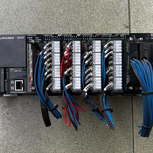 三菱pLC L02CPU-CM 一台--议价商品