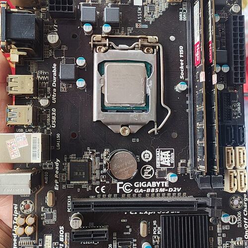 技嘉GA-B85M-D2V主板+Intel i5-4460处--议价商品