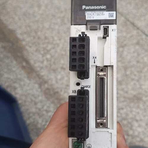 松下Panasonic AC伺服驱动器，型号MADKT150--议价商品