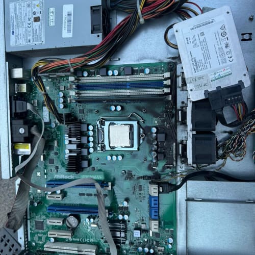 工控电脑主机一个，主板Asrock e3c204-v+，内--议价商品