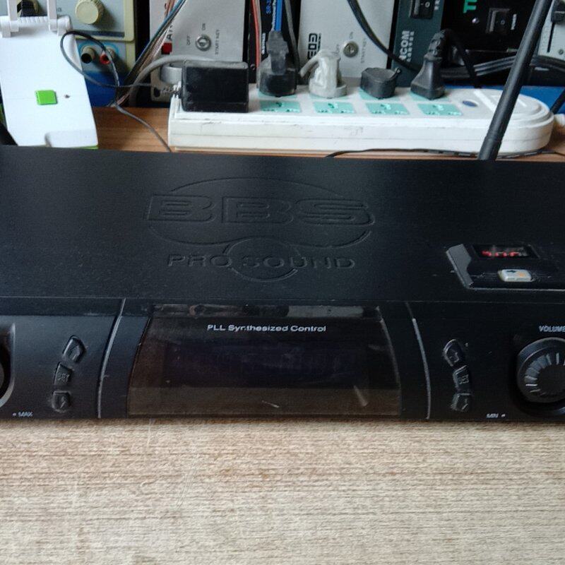 BBS无线话筒接收机，型号是U-1100VIP，裸机，没有话--议价商品