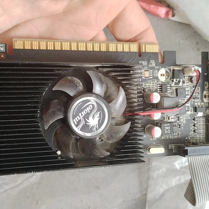 GT710黄金版显卡,2GD3显存,接口齐全,带HDM--议价商品