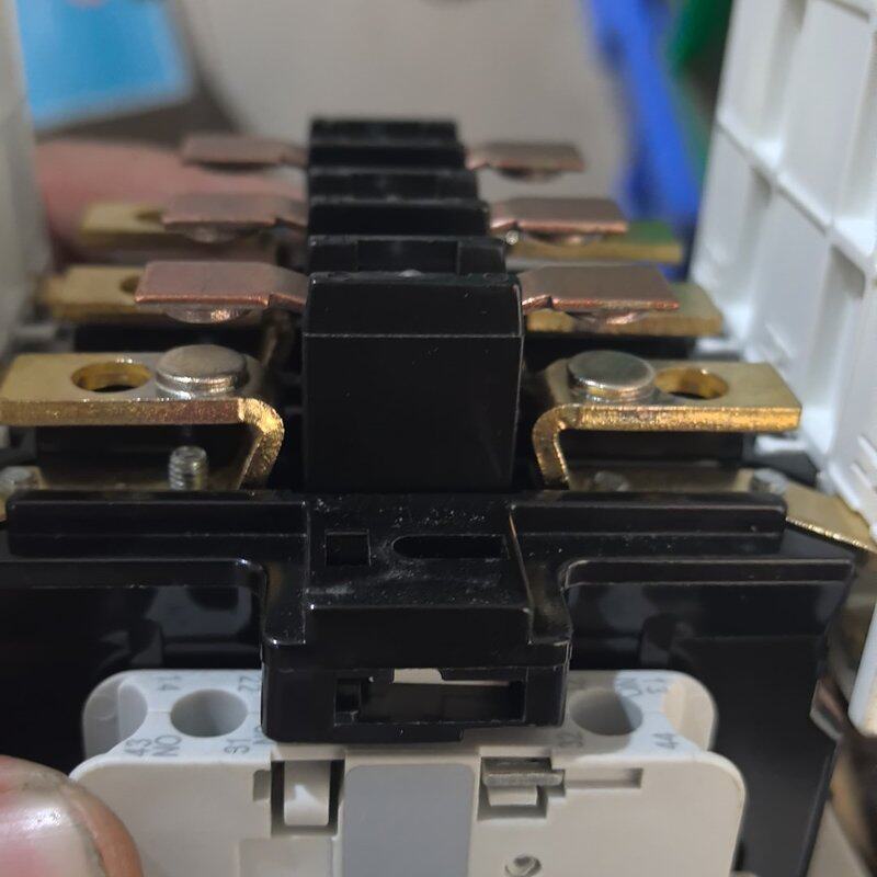 实价 西门子接触器 3TF47 22-0XM0 带包装盒--议价商品