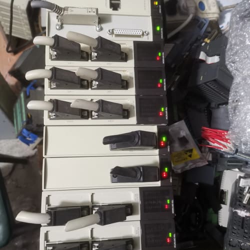 TSXP572634M原装正品施耐德CPU主机，配电箱里整套--议价商品