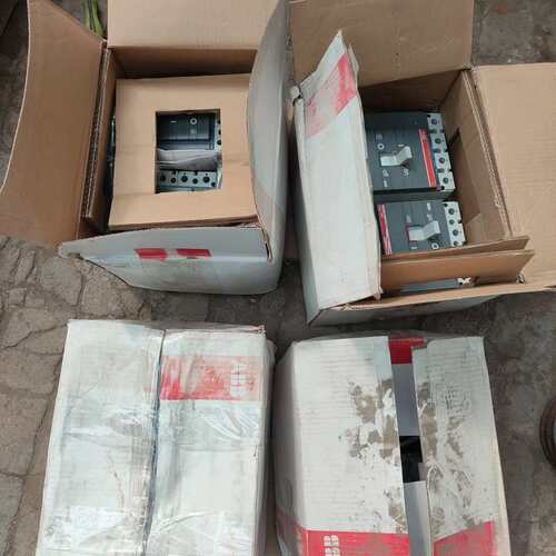ABBS3N160R160-4PFF+RC212V一批，装柜--议价商品