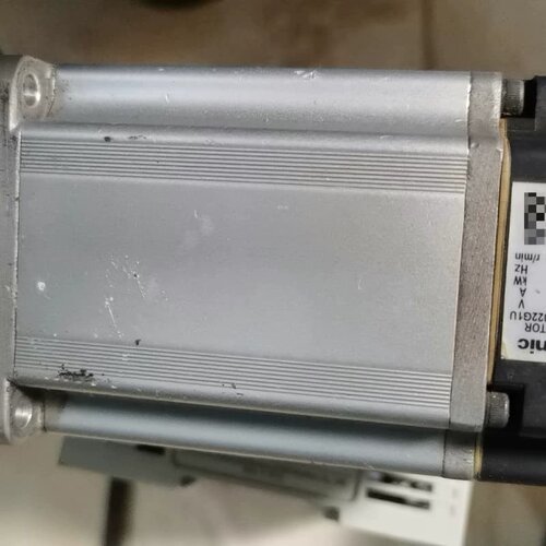 松下伺服电机MHMD022G1U 200W 实拍图功能包好成--议价商品