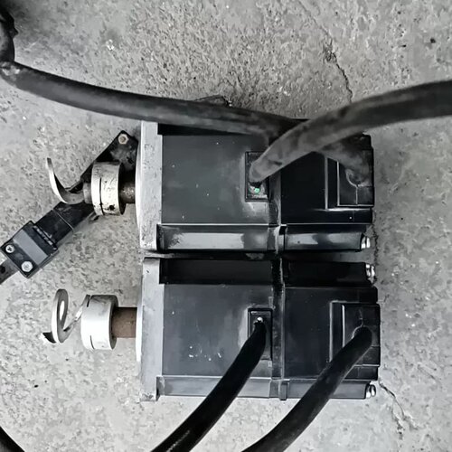 三菱伺服电机HC-KFE23，200W，拆机正常使用，品相如--议价商品