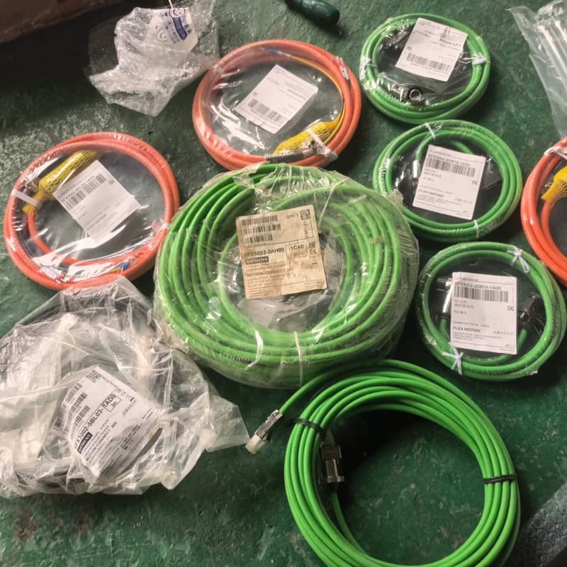 西门子电机编码器线 动力线 6FX3002-2DB10-1A--议价商品