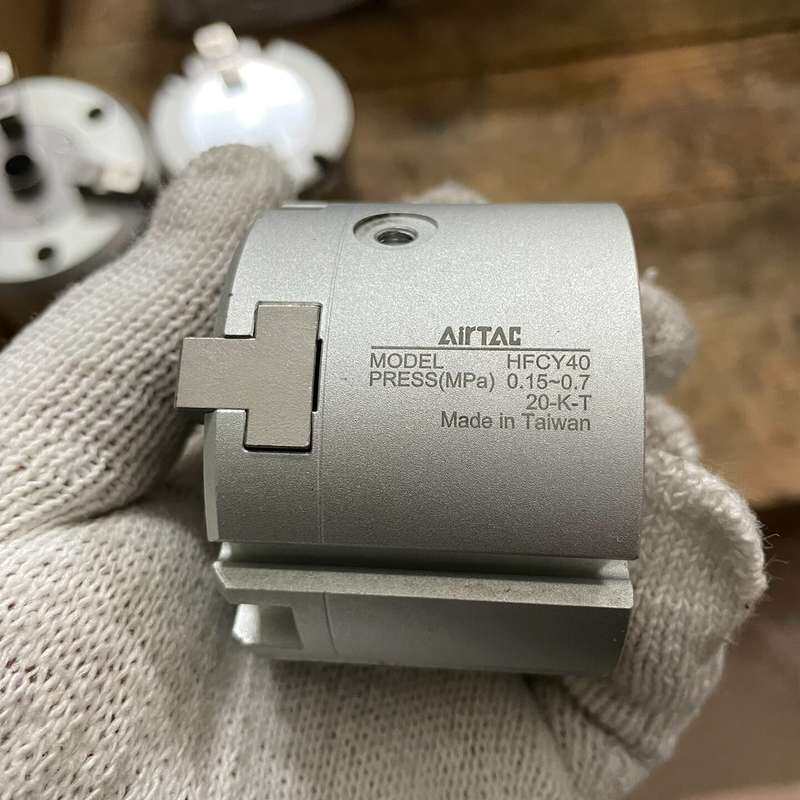 HFCY40 亚德客三抓气缸 压力0.15-0.7MPa 功--议价商品