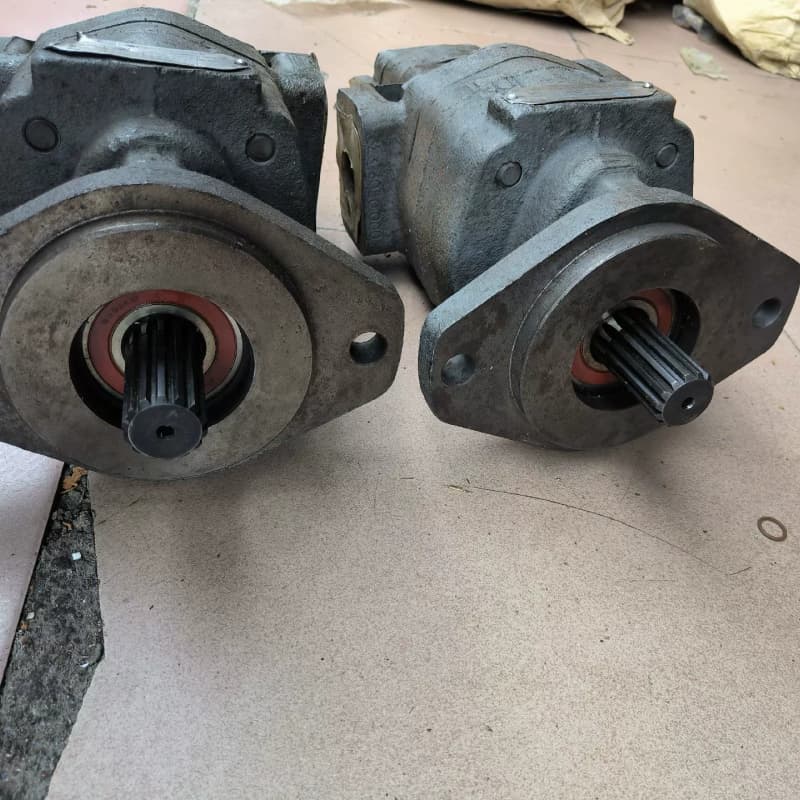 commercial 柯莫索双联液压泵P350A.P315A--议价商品