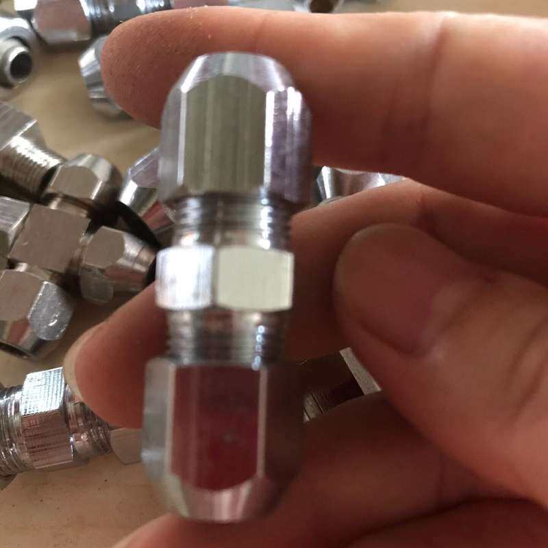 卡套接头，好几个款式的，都是新的没用过的，打包价优--议价商品