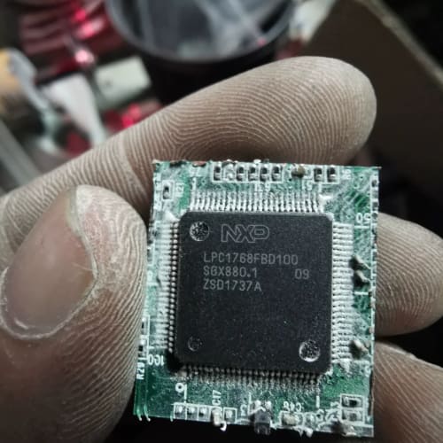 LPC1768FBD100数量8个,打包价480元--议价商品