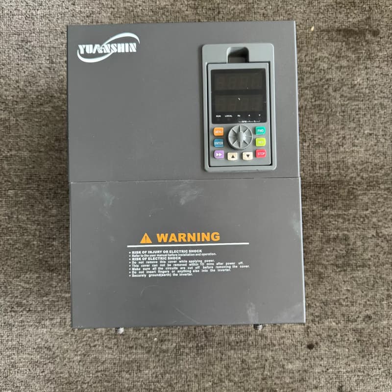 出源信变频器,型号YX3000-4T0185G/4T0220--议价商品