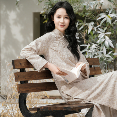 2025秋冬米黄雪尼尔国风提花旗袍