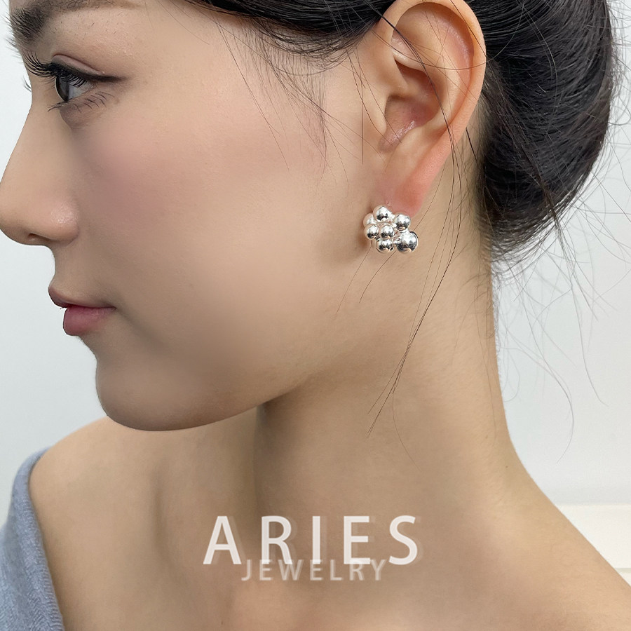 Aries 欧美风高级金属设计花朵球球耳钉S925纯银亮面时尚气质耳环