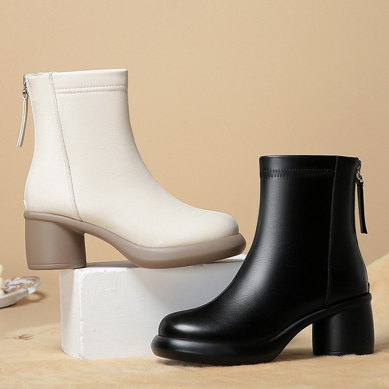 2025年秋冬新款真皮加绒短靴女粗跟鞋皮靴马丁靴白色瘦瘦靴妈妈鞋