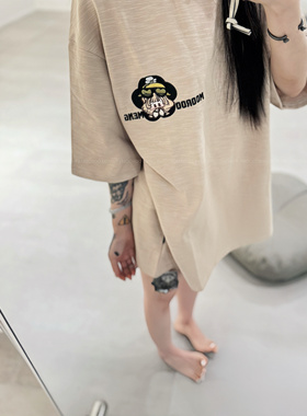 mooroo meng新品原创刺绣直升机杏色竹节棉宽松短袖T恤