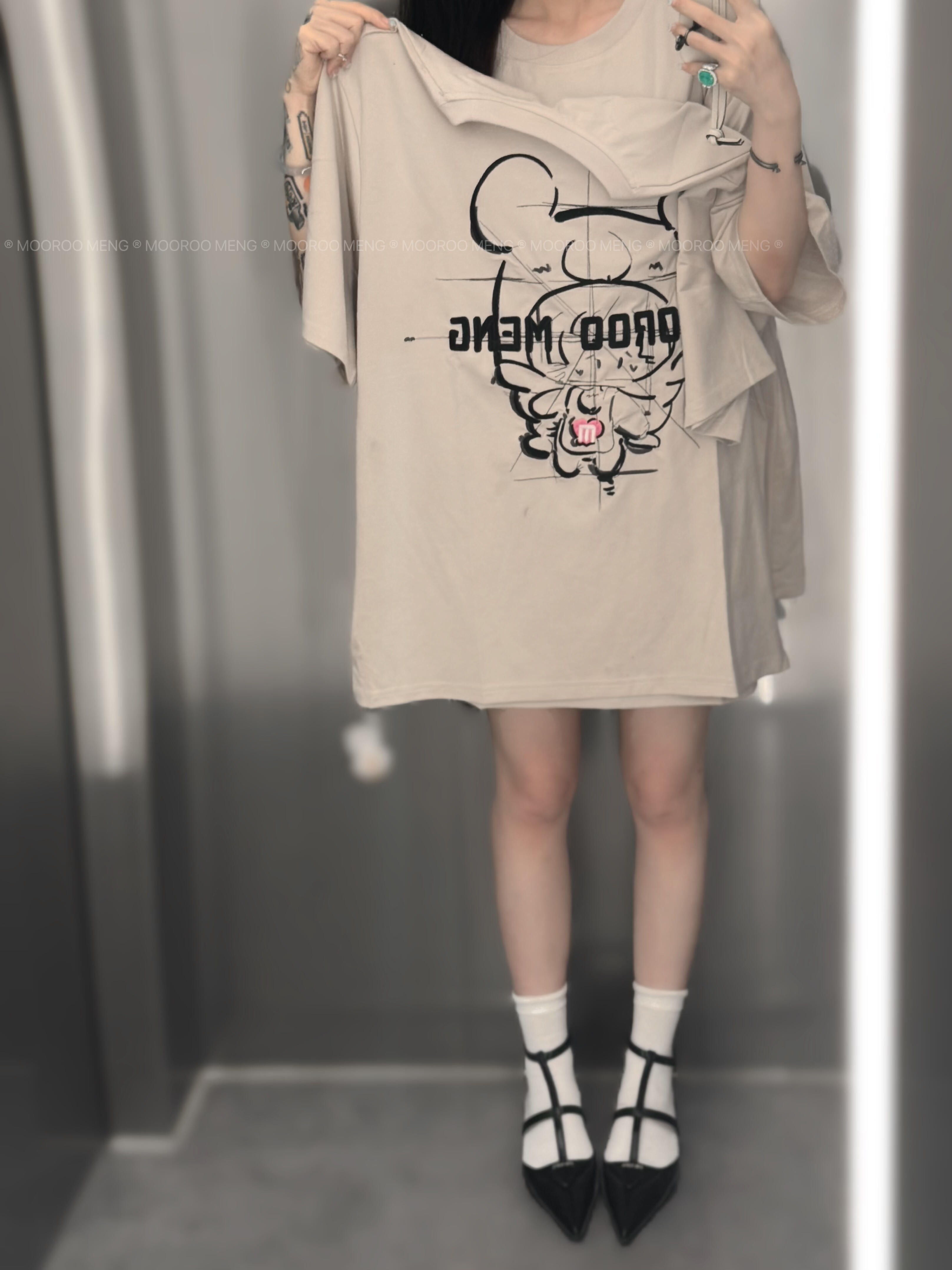 mooroo meng 原创小众设计小熊刺绣轻薄款米灰色短袖T恤宽松上衣