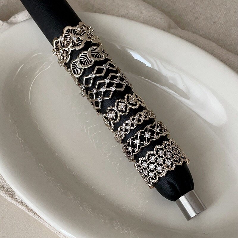 小众设计感碎钻镂空花纹蕾丝复古高级感叠戴混搭银色个性开口戒指