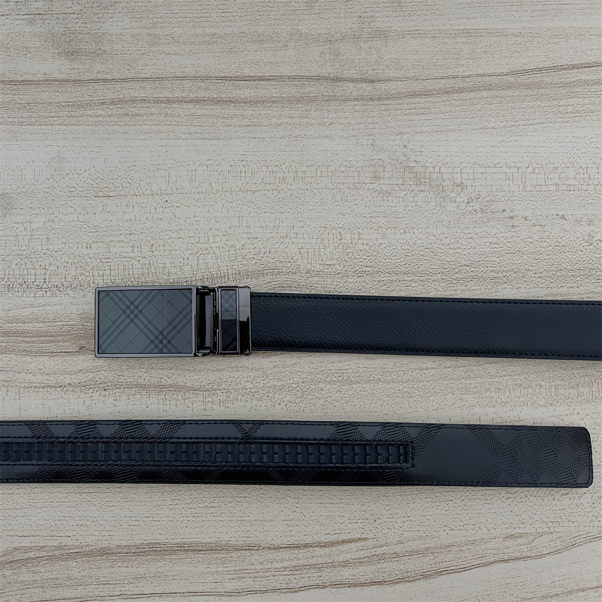 日线黑标格纹细节自动扣皮带牛皮商务腰带 适合2尺8以内 日单尾货