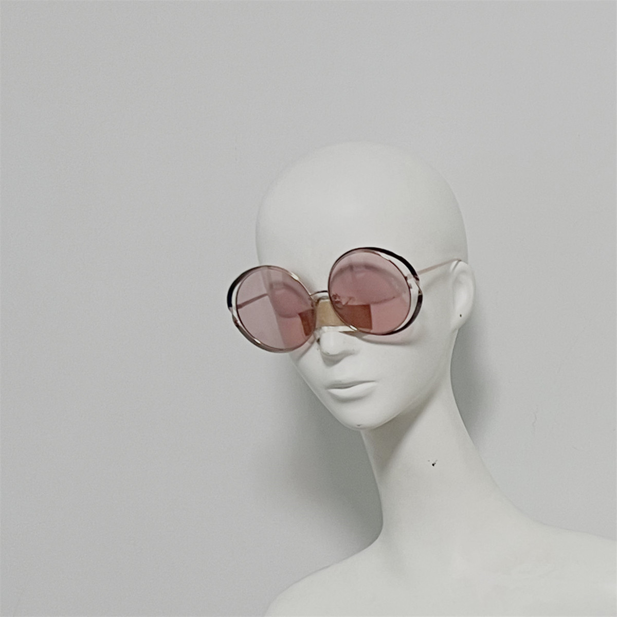 LFL660 女式超超超大框太阳镜 钛金属超轻25克墨镜 镂空设计 INS