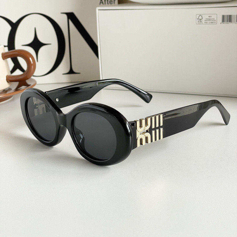 2024新款Miu家椭圆形防紫外线太阳镜旅行墨镜装饰显瘦高级感眼镜