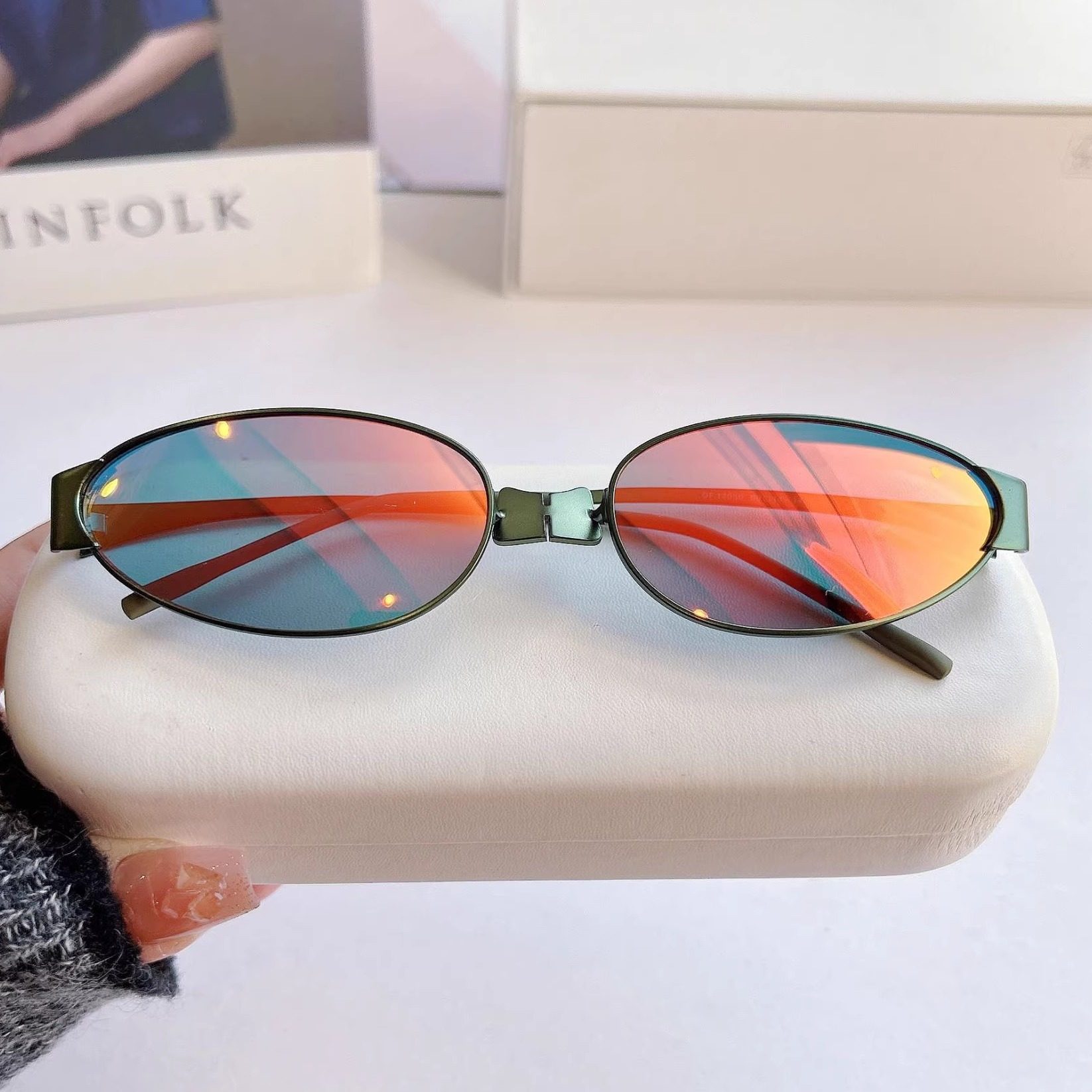 韩版椭圆形太阳镜女防晒复古高级感彩色镜片墨镜个性异形平光眼镜