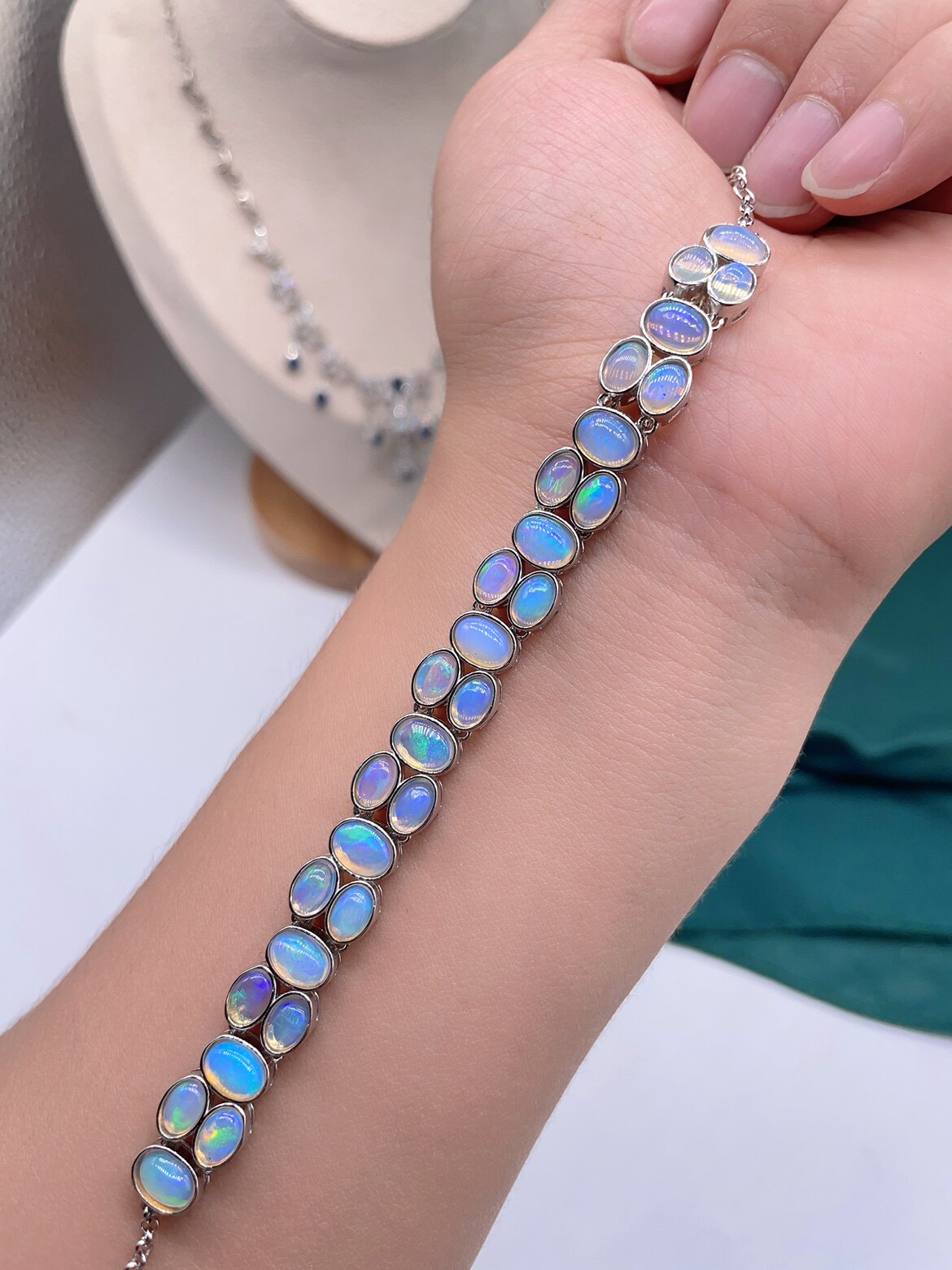 天然水晶宝石欧泊手链白欧泊s925纯银镶嵌满镶大颗粒简单双排