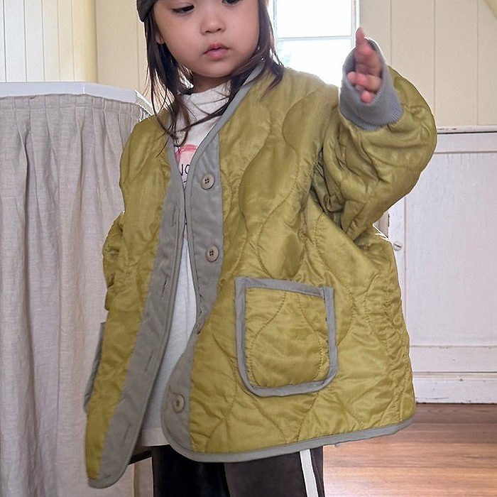 中大男女童保暖V领宽松外套 MiniBonbon韩国代购童装26秋棉服