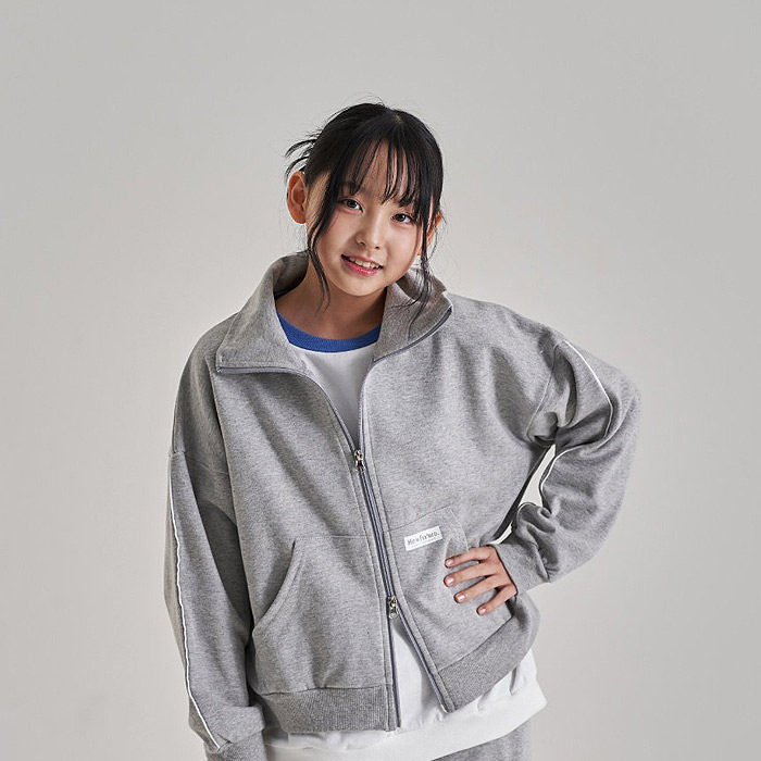中大童女童百搭休闲拉链外套 韩国代购南大门童装2026春款儿童940