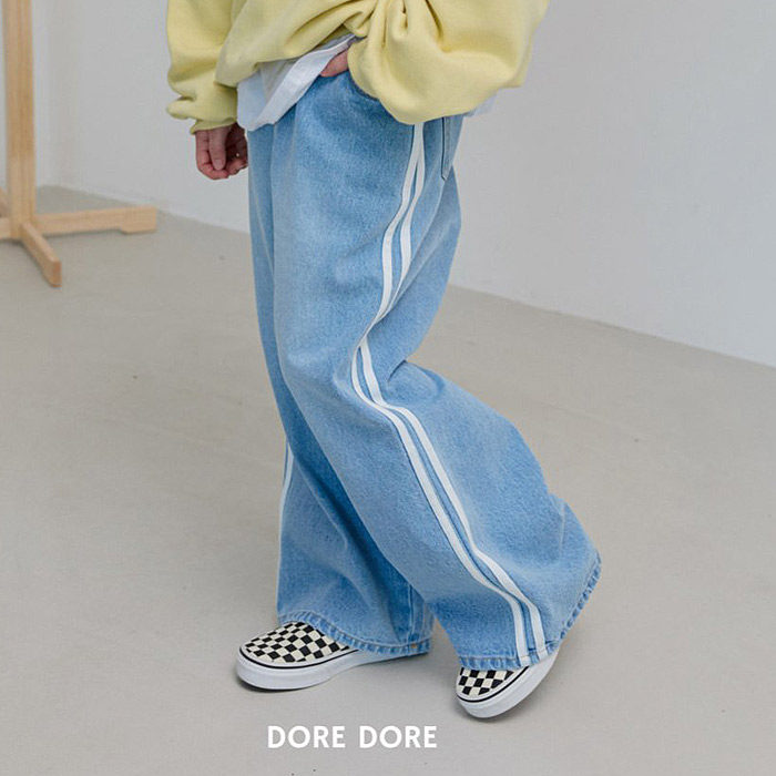 中大童女童二条杠牛仔阔腿裤 Dore韩国代购童装26春款儿童长裤431