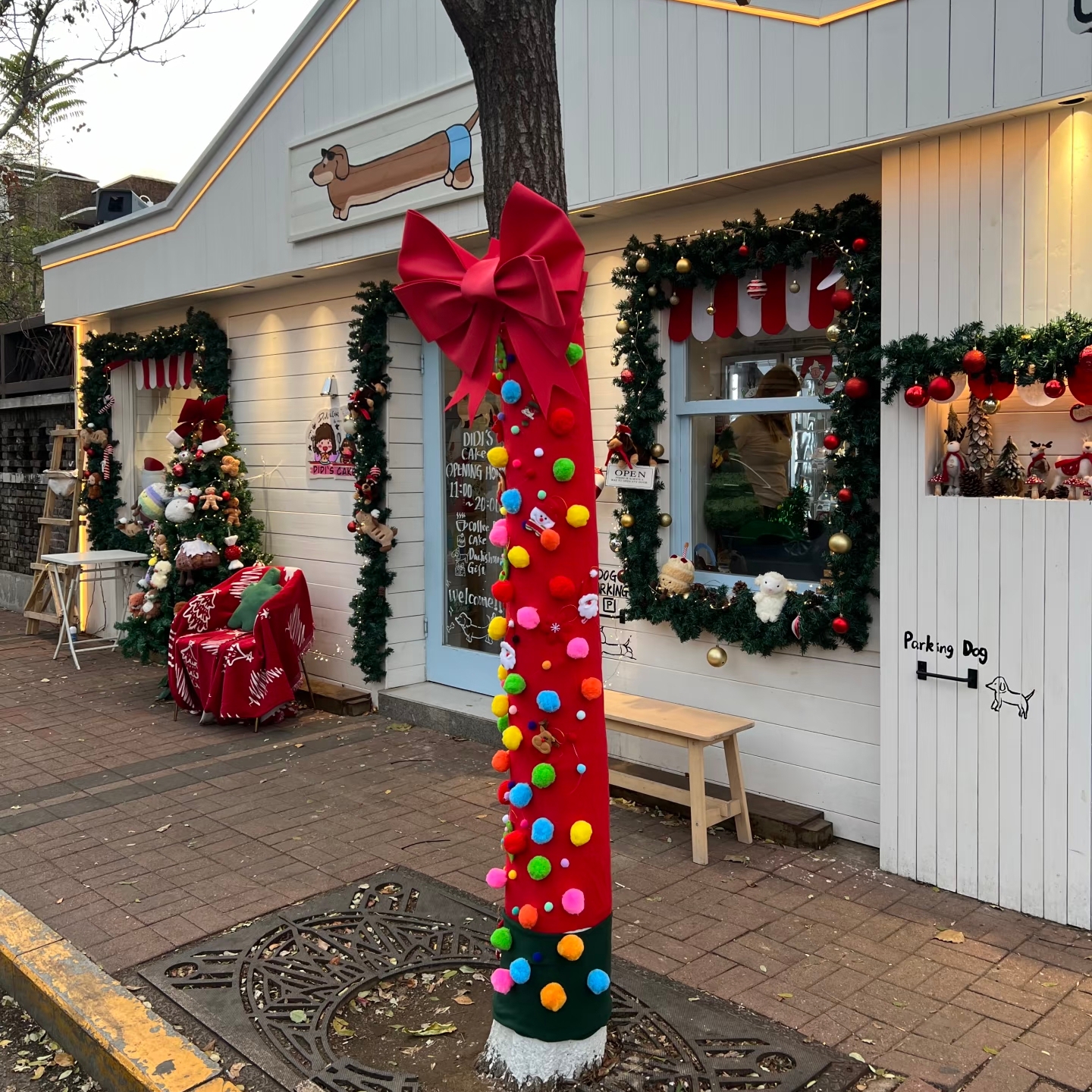 圣诞节门口装饰抱抱树大树包裹