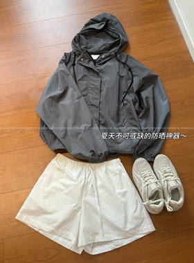 韩国 ou*ce 好韩好爱/巨软透气！休闲连帽冲锋衣外套防晒衣女包邮