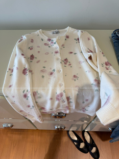 晕染感花卉显瘦针织衫 美爆了 含咩 女春款 包邮 开衫 章若楠同款