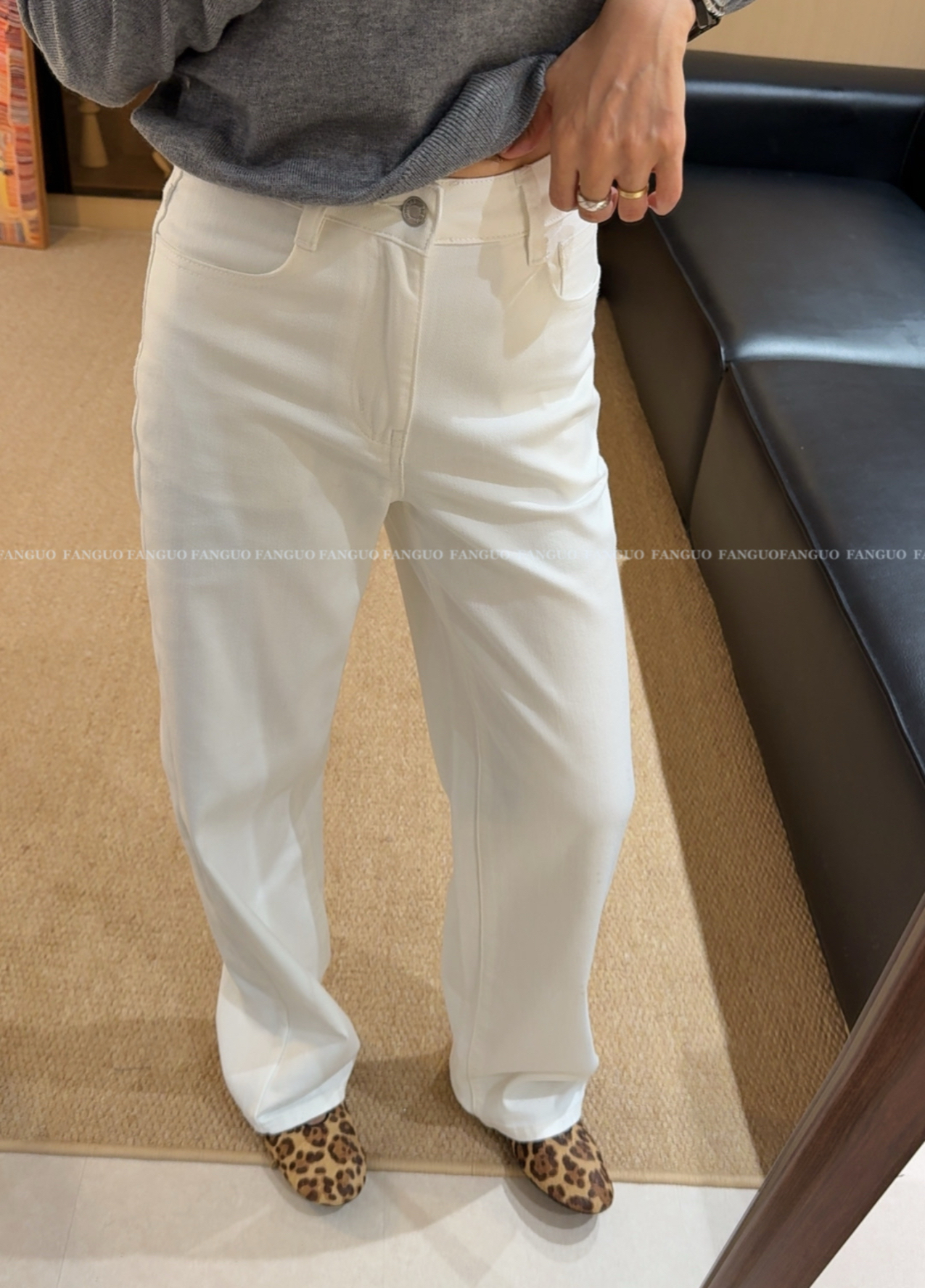 极简高级！桑蚕丝莱赛尔显瘦弹力直筒白色烟管牛仔裤女