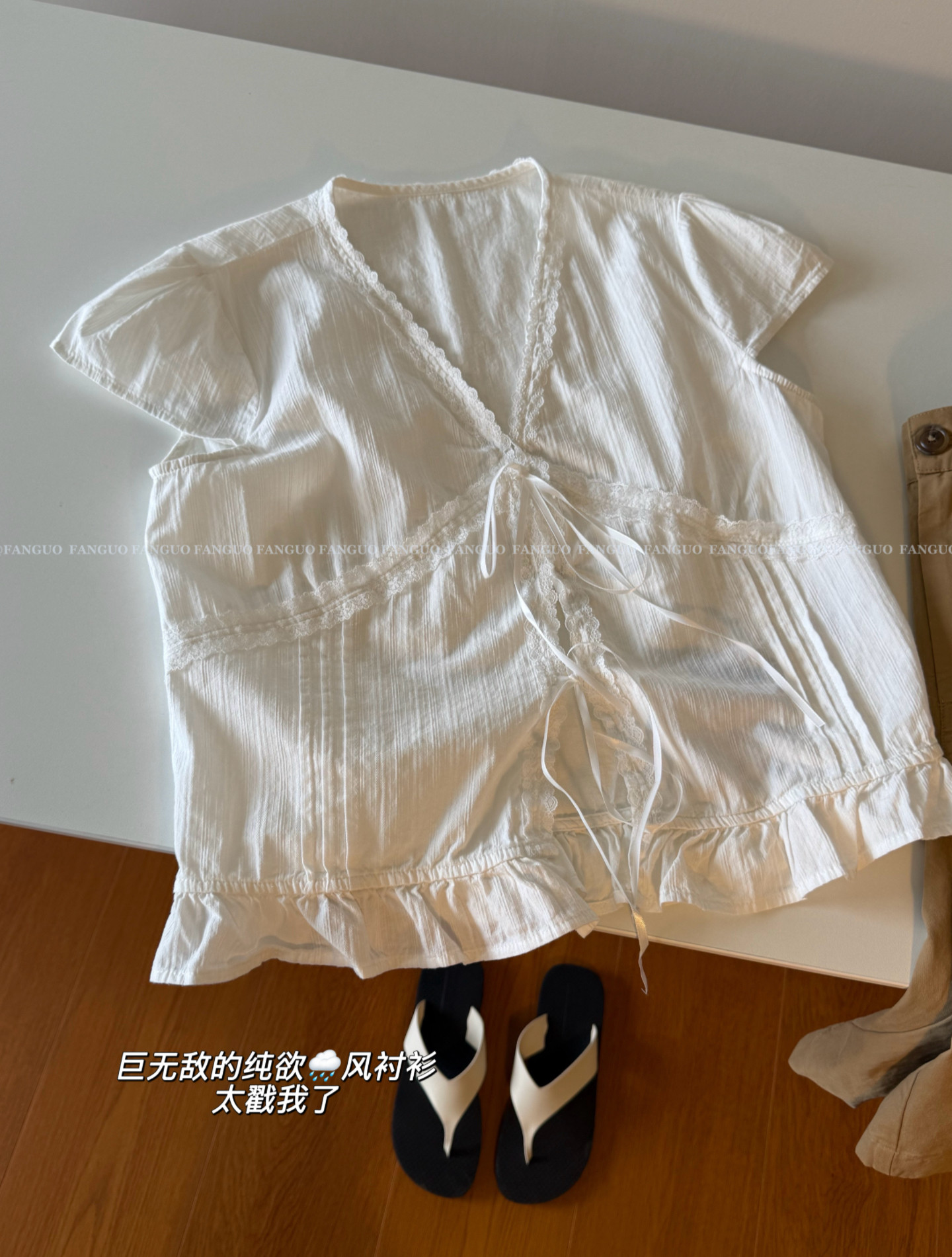 happy*法式纯欲风 白色蕾丝花边V领绑带小飞袖短袖衬衫女包邮图片