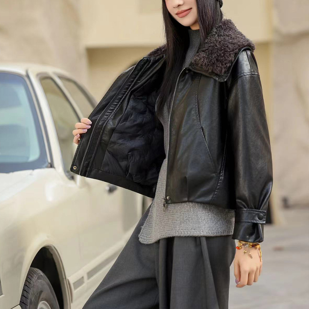 25冬季羽绒皮衣外套羊剪绒毛领大翻领高端保暖酷飒鸭绒上衣29053