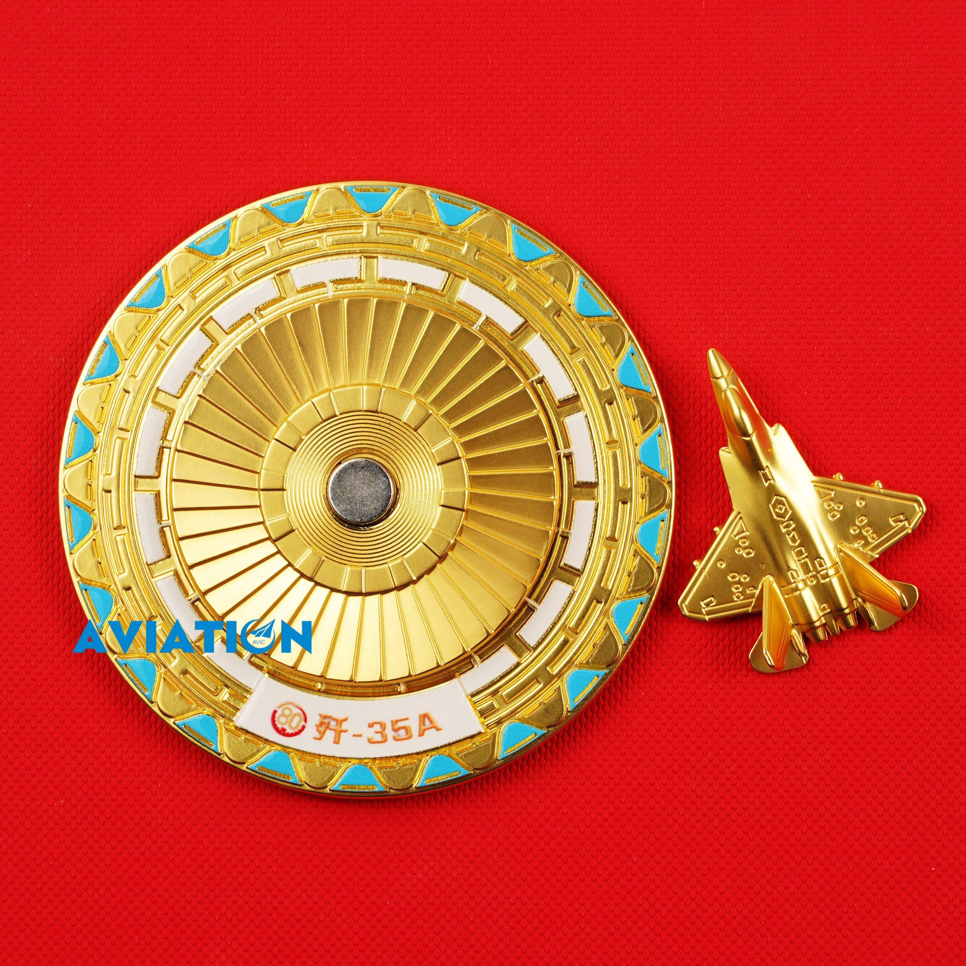 长春航展AVIC鹘鹰威龙冰箱贴合金徽章套装同款周边军事收藏礼品