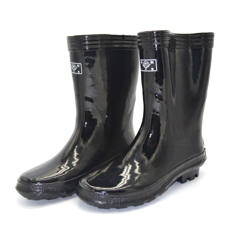 SHANGHAI MEDIUM HIGH BARREL RAIN BOOTS MENS RUBBER SOLE ANTI-SLIP ACID AND ALKALI RESISTANT OIL-RESISTANT WATERPROOF SUMMER WORK SHOES LABOR PROTECTION RAIN BOOTS