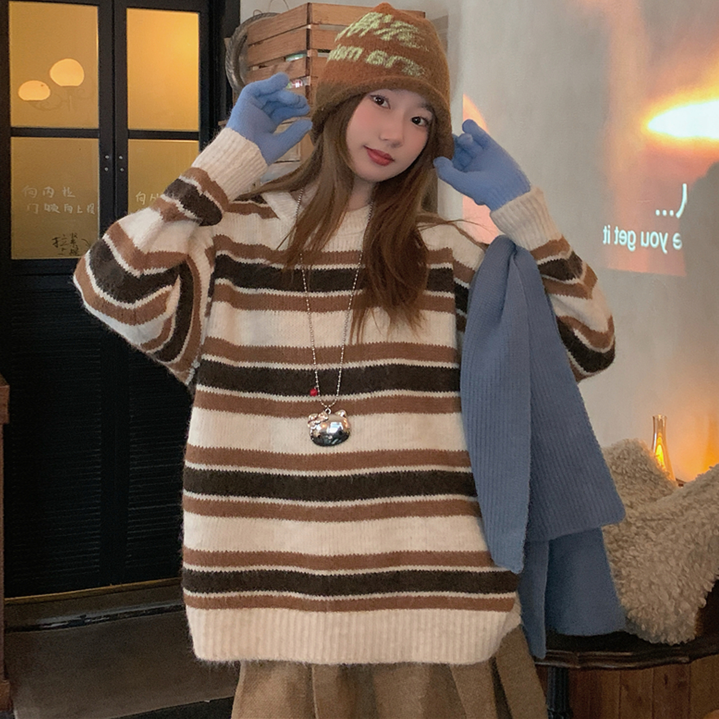 慵懒风宽松百搭撞色条纹圆领毛衣