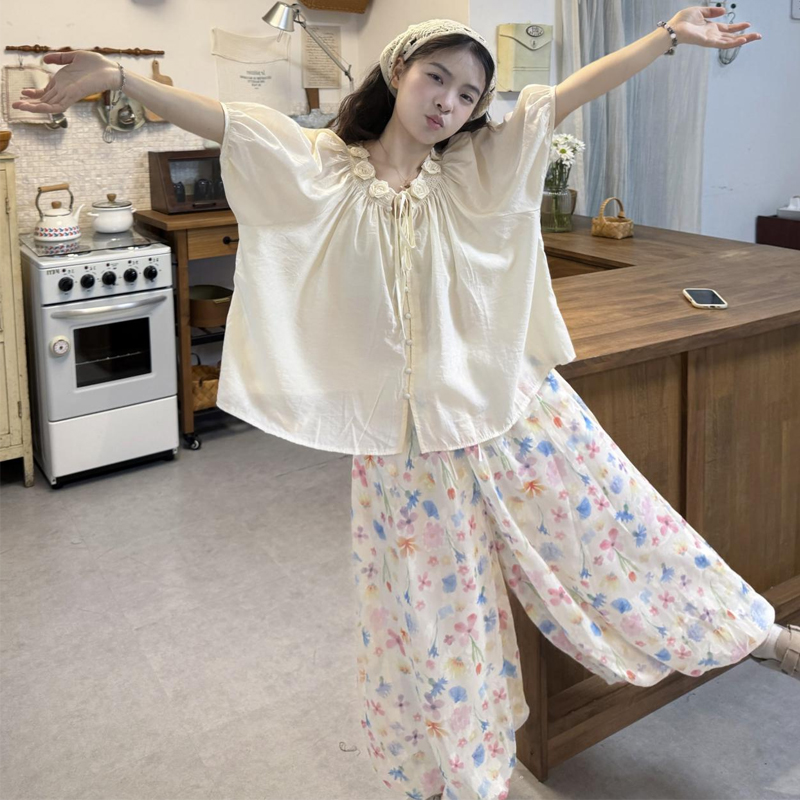 立体花朵衬衫+彩色花朵裤子套装