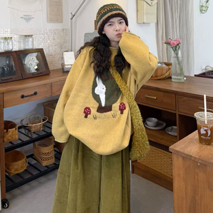 韩版 2025胖mm秋冬新款 慵懒宽松百搭套头圆领刺绣针织毛衣 女装 大码