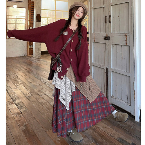 设计感开衫毛衣外套+拼接半身裙